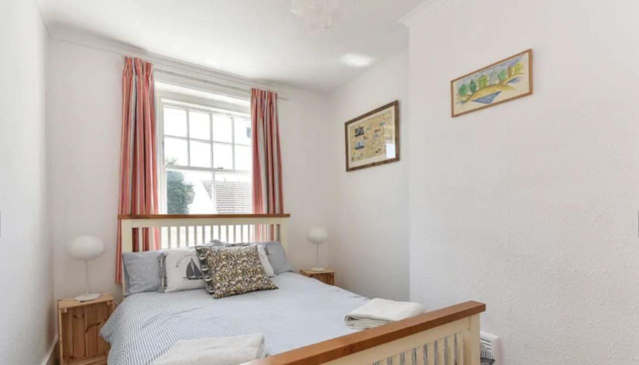 Solent Sea View Beach Cottage Hill Head Екстериор снимка